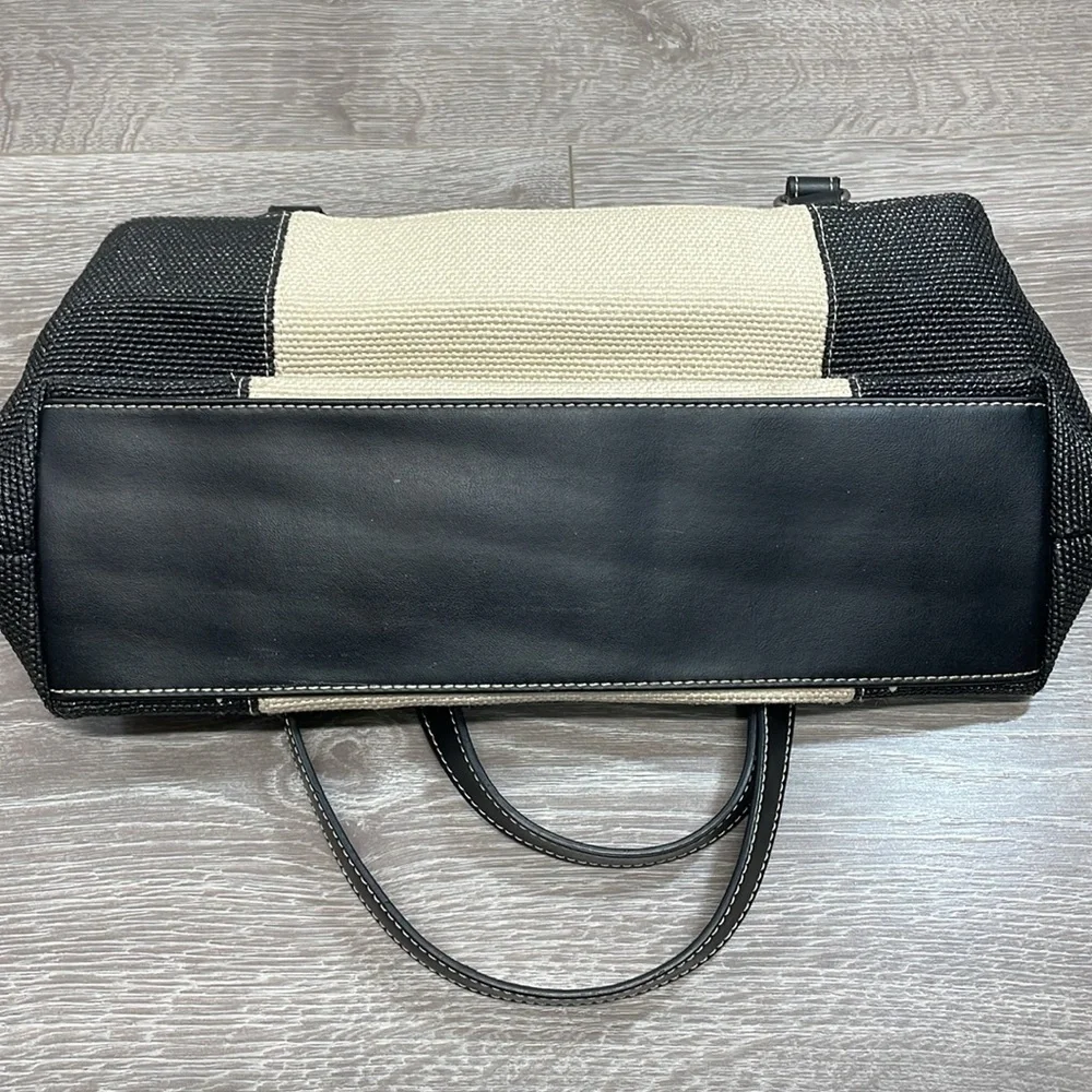 Relic Woven Handbag Vintage Black and Cream